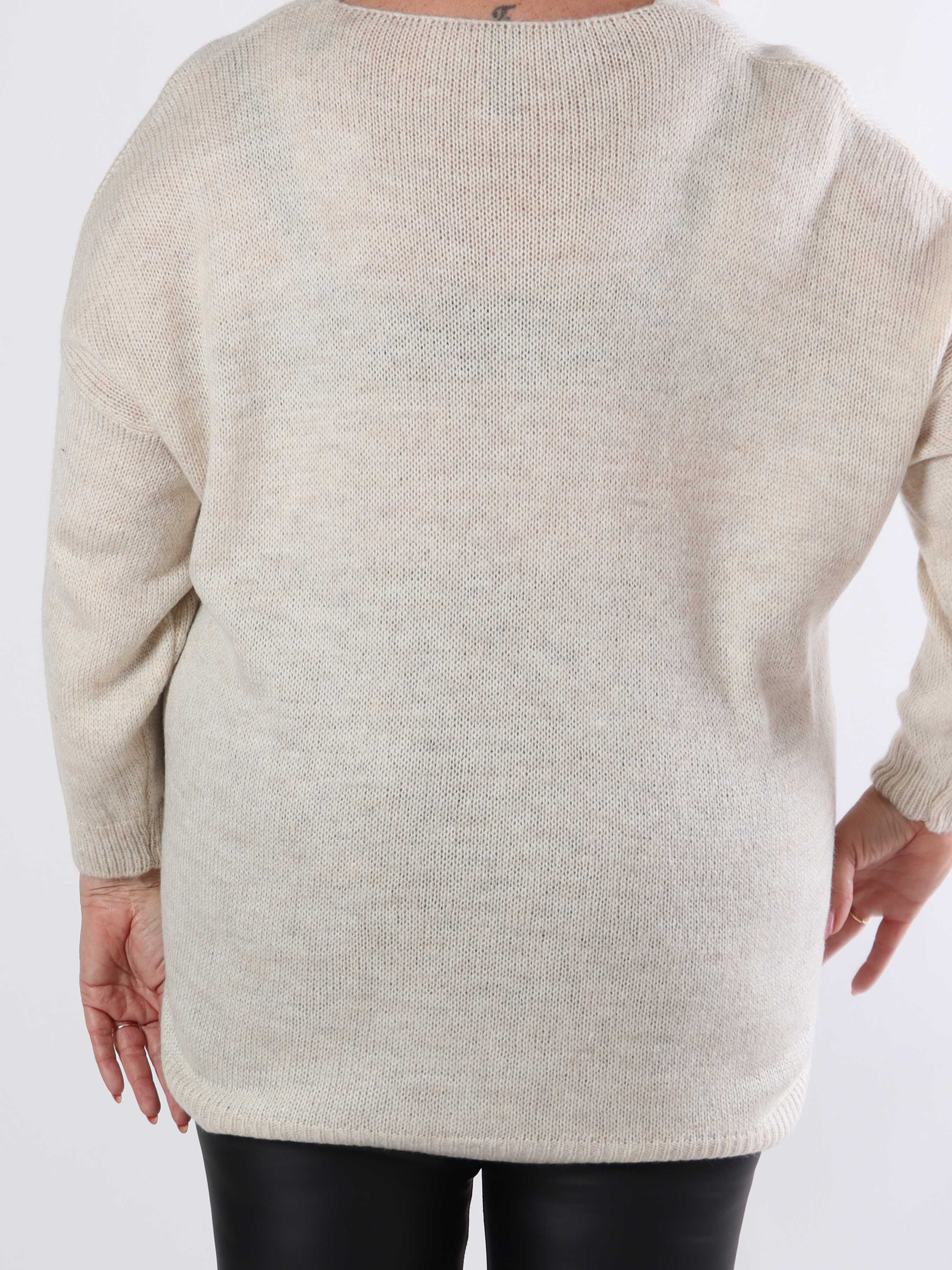 Omaria - Stickad plus size blus med fyrverkerier på